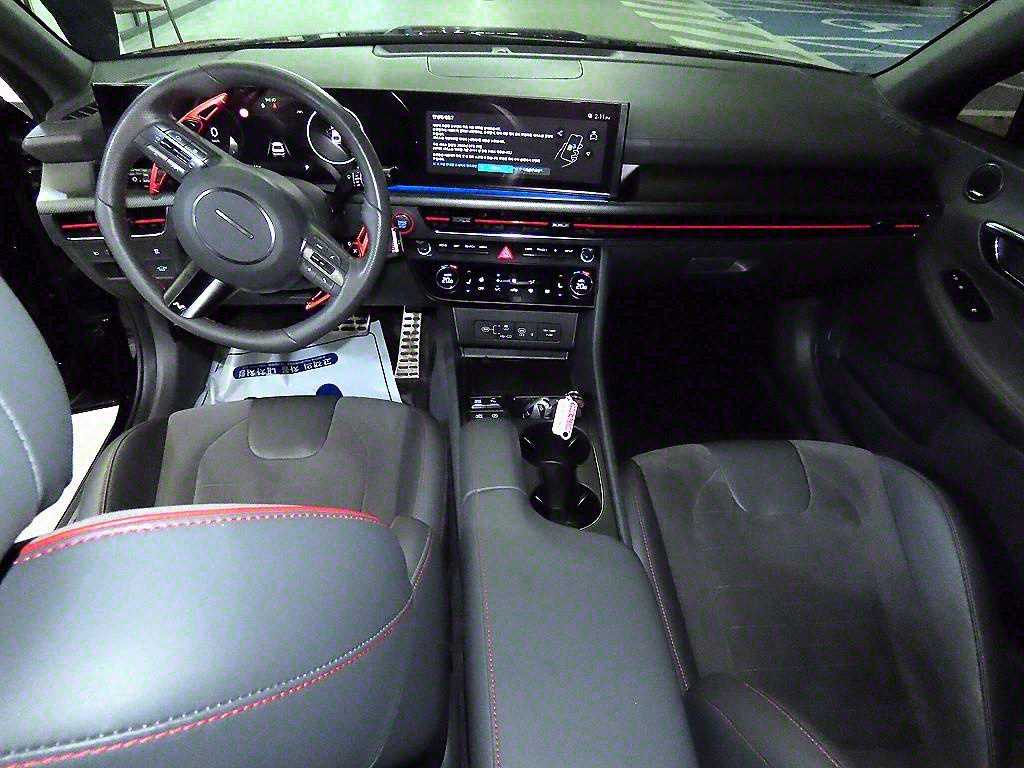 HYUNDAI Sonata - Vista 10