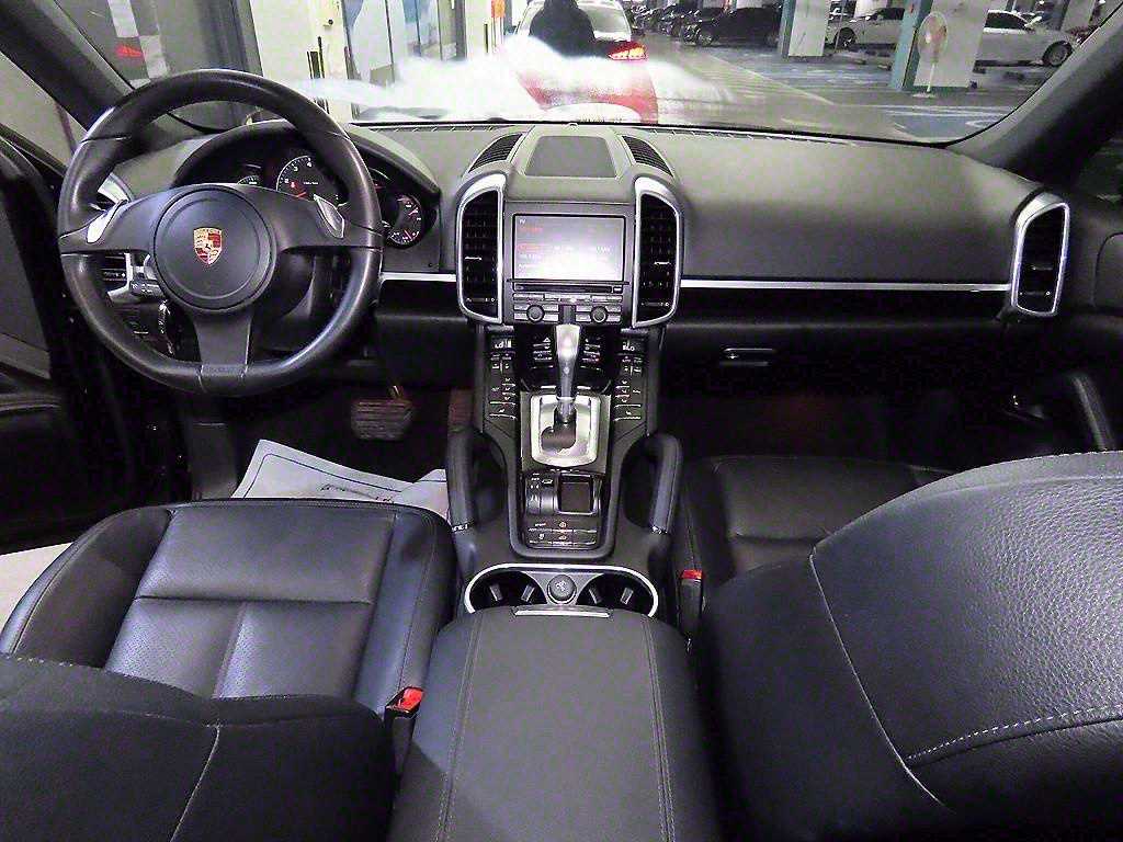 Porsche Cayenne - Vista 10