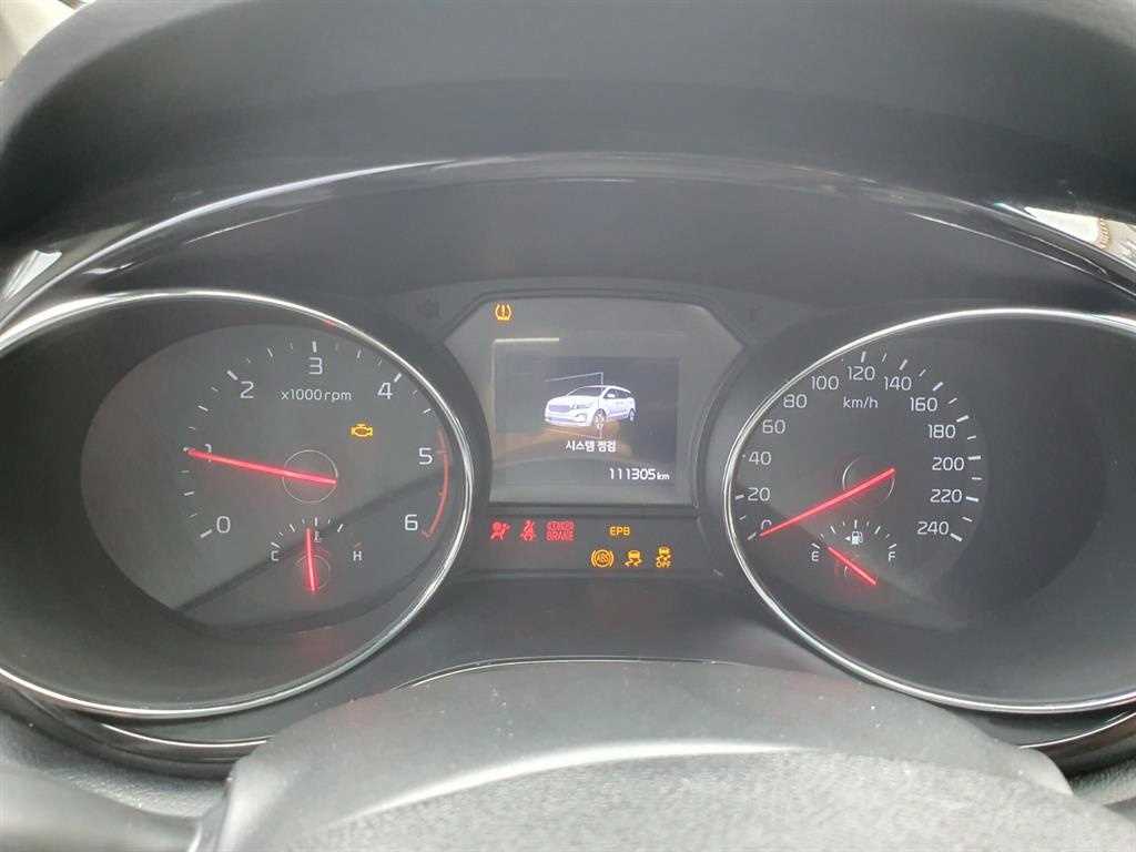 KIA Carnival - Vista 6