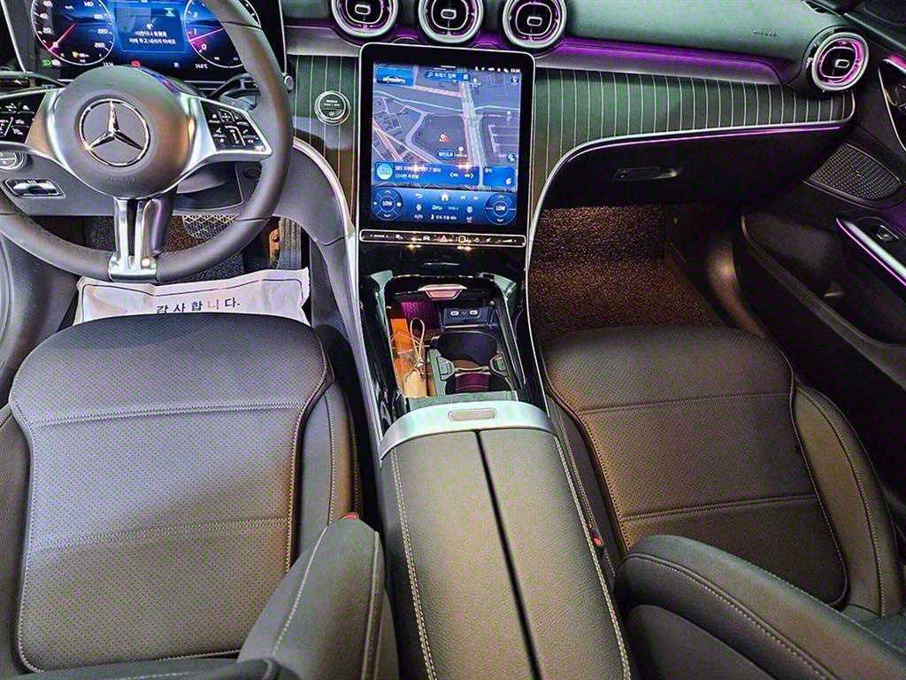 Mercedes Benz C Class - Vista 8