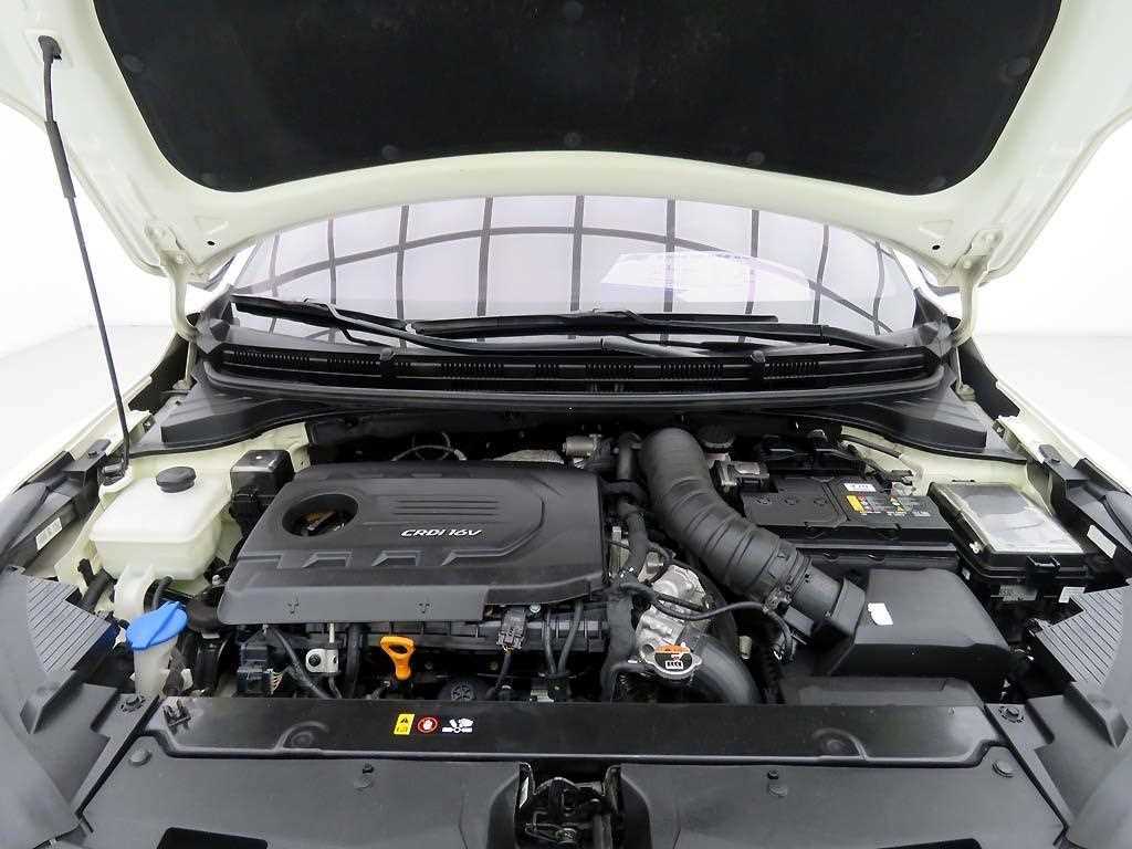 KIA Stonic 2018 Blanco - Importación desde Corea - HF Imports Iquique - Foto 19