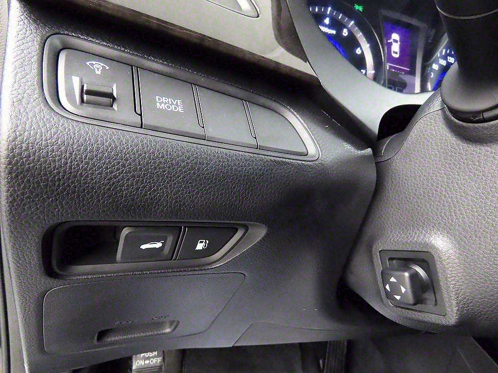 HYUNDAI Grandeur - Vista 12