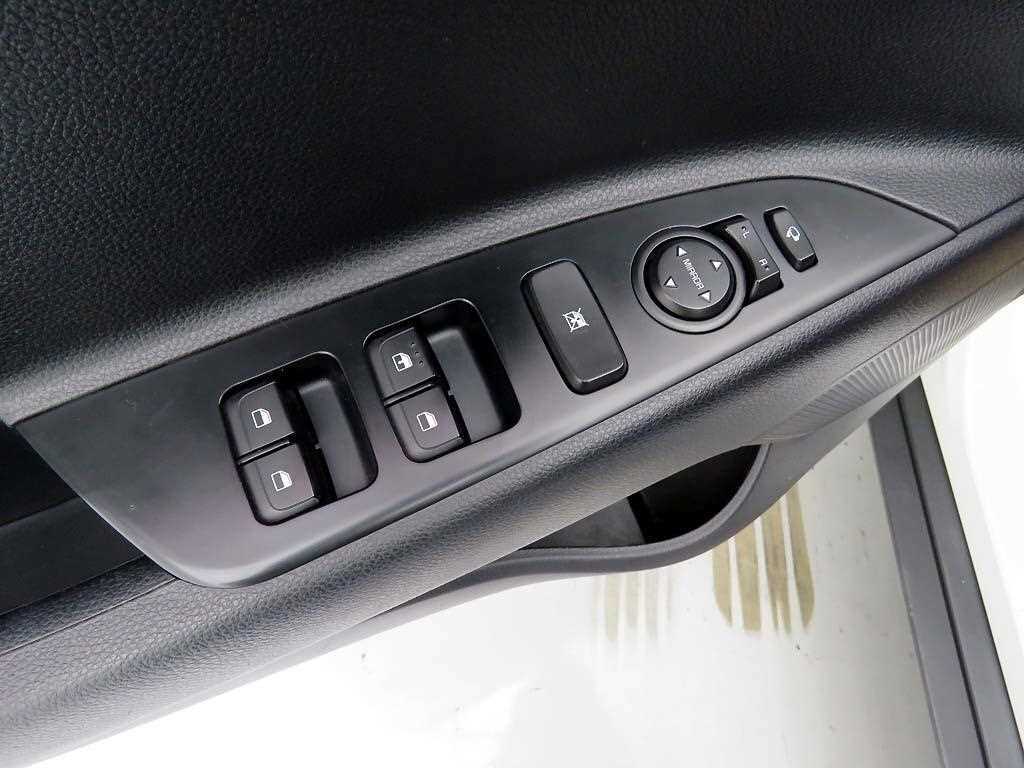 KIA Stonic - Vista 9