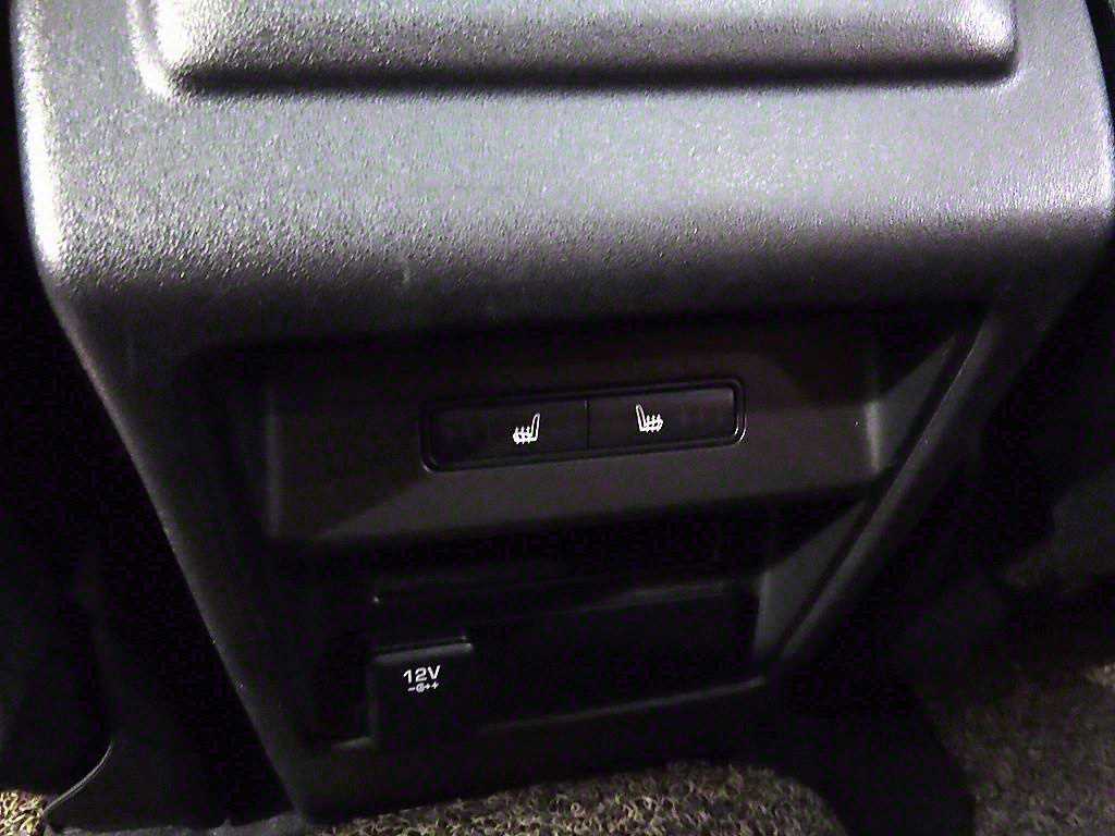 Land Rover Discovery Sports - Vista 12