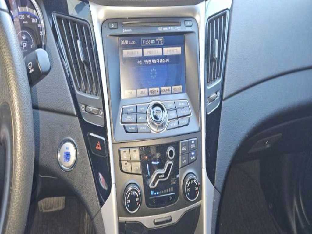 HYUNDAI Sonata - Vista 7