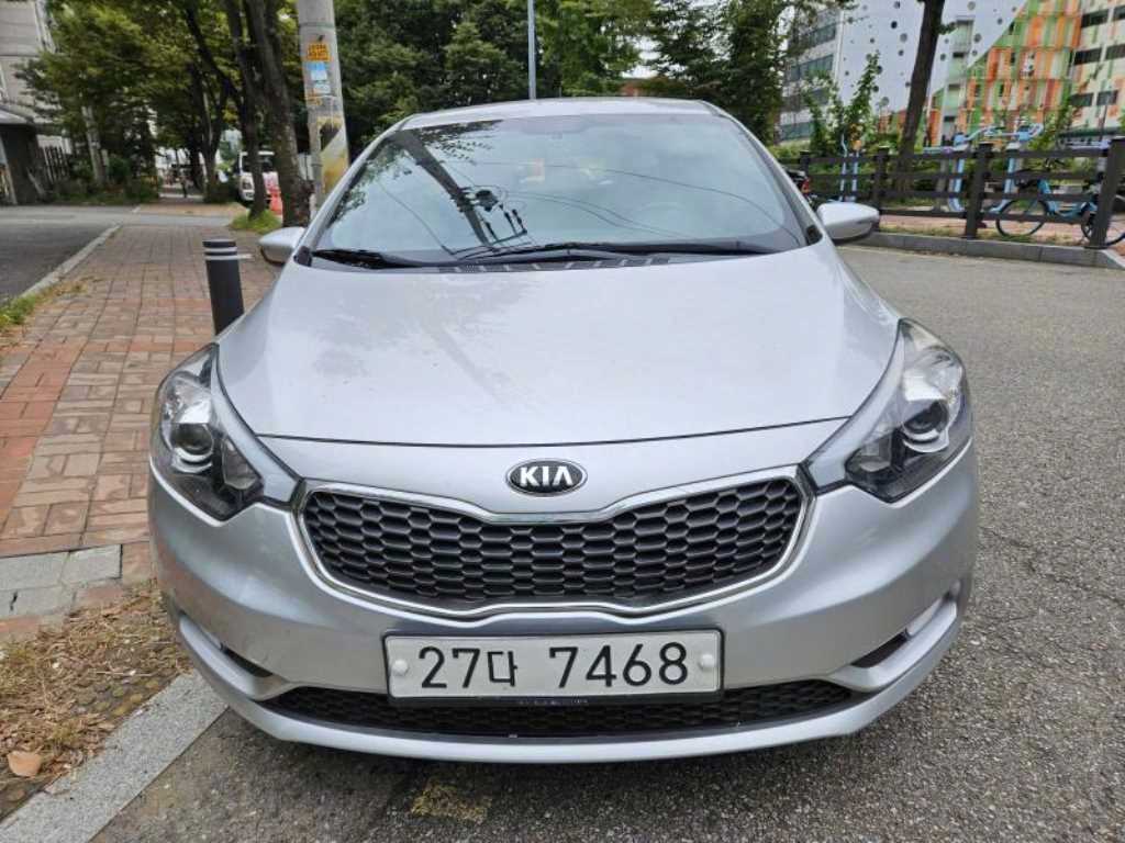 KIA K3 - Vista 5