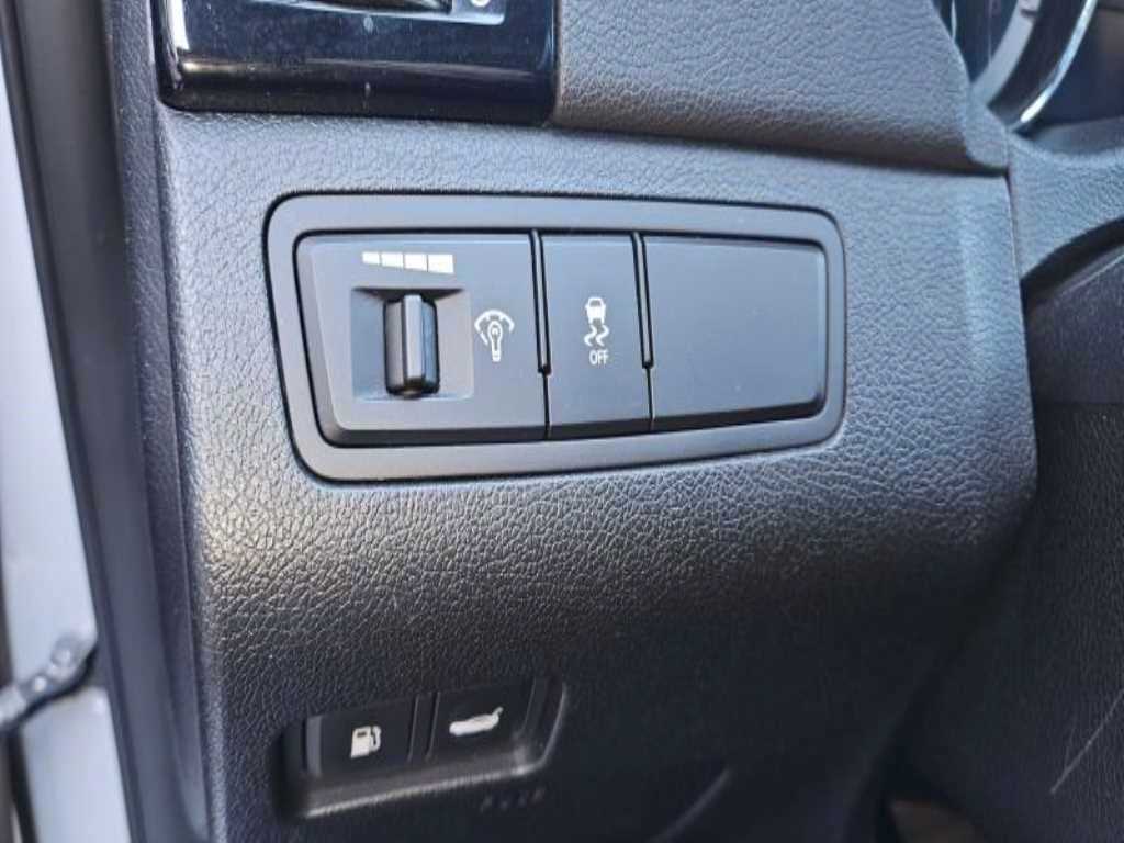 HYUNDAI Sonata - Vista 8