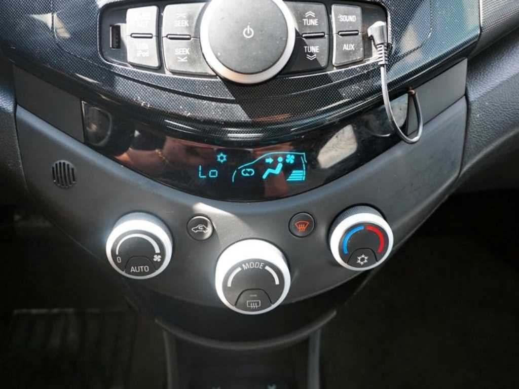 Chevrolet Spark - Vista 11