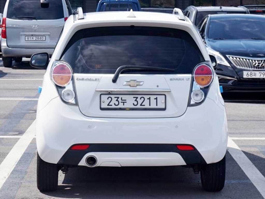 Chevrolet Spark - Vista 5