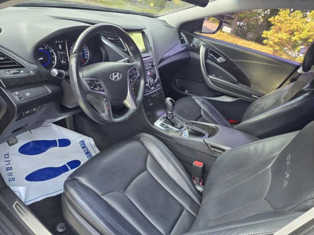 HYUNDAI Grandeur 2016 Negro - Importación desde Corea - HF Imports Iquique - Foto 13