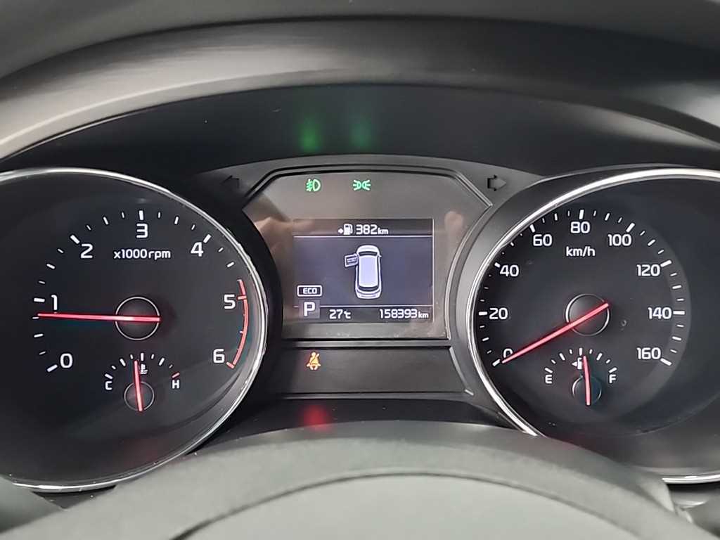 KIA Carnival - Vista 6