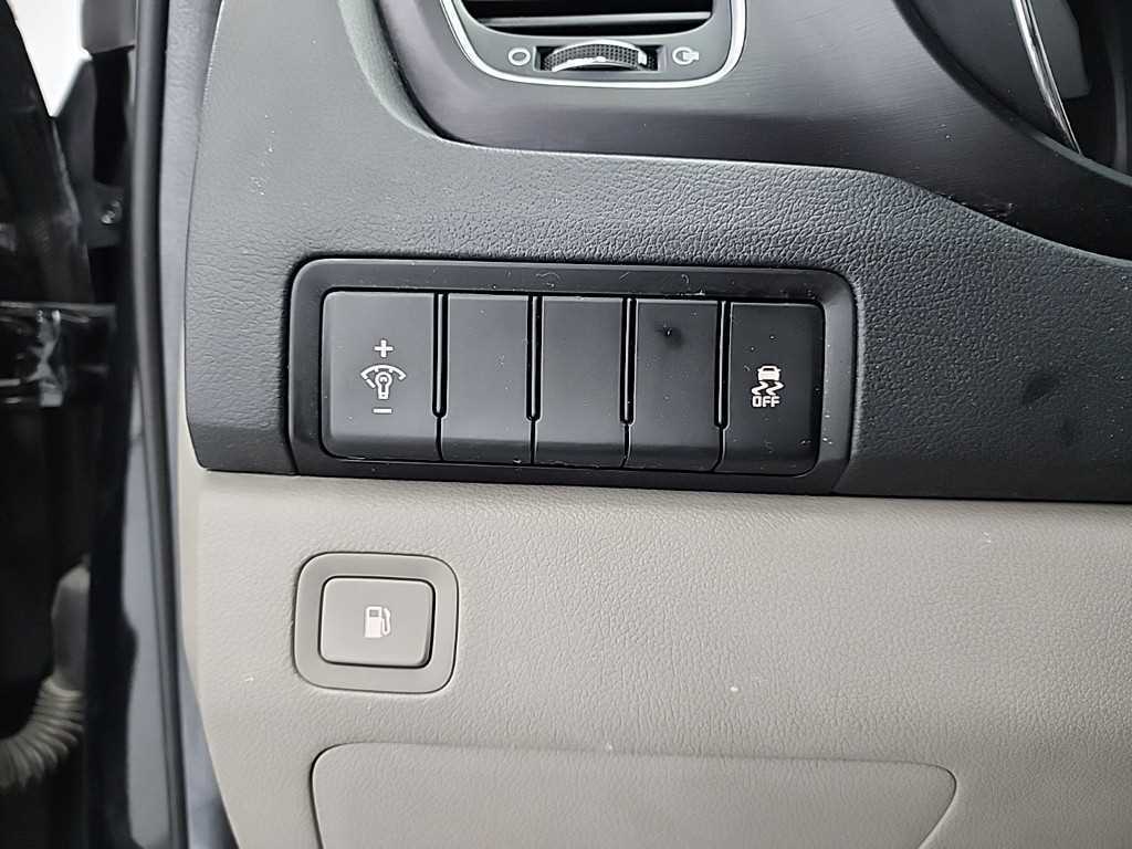 KIA Carnival 2019 Negro - Importación desde Corea - HF Imports Iquique - Foto 17