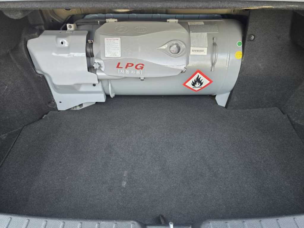 HYUNDAI Grandeur - Vista 7