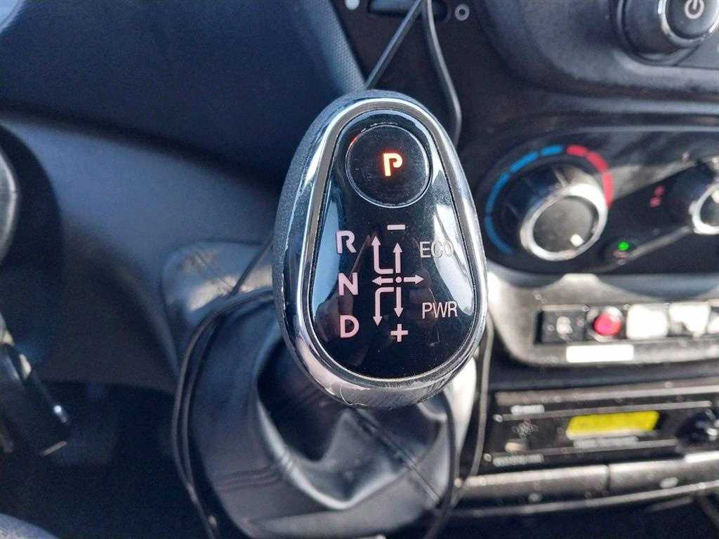 medium and large cargo truck - Vista 11