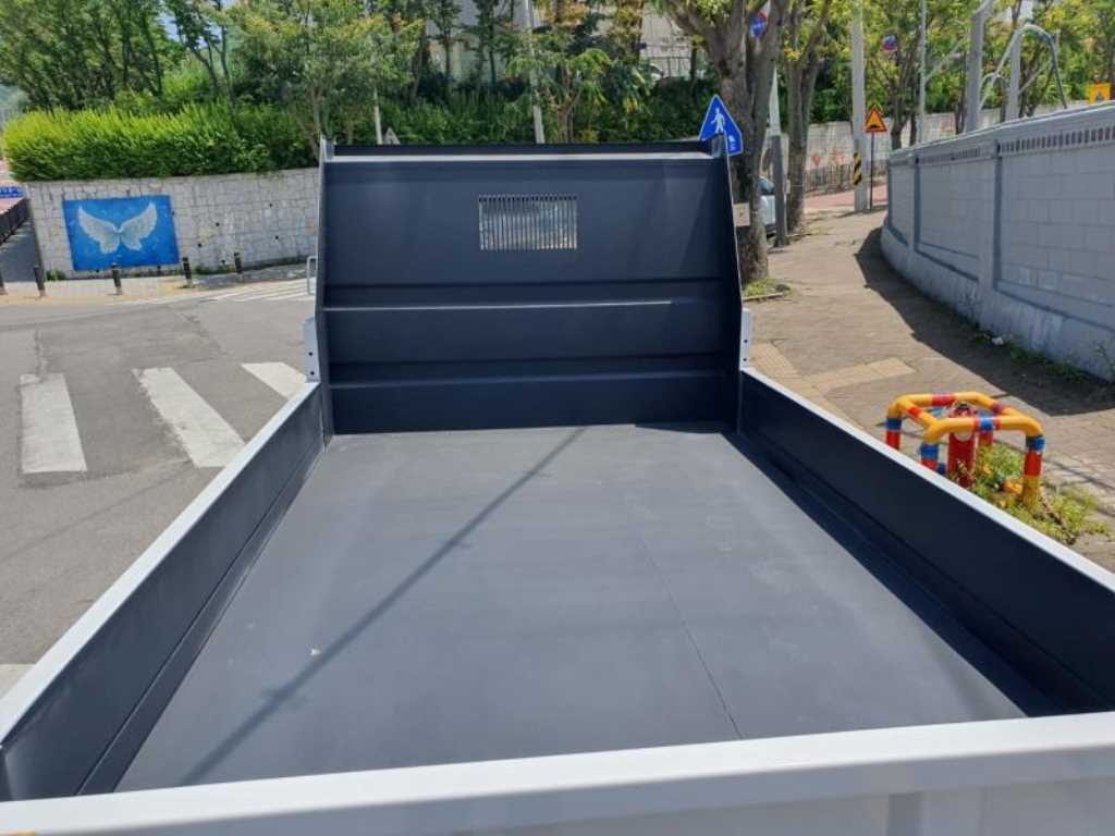 medium and large cargo dump - Vista 7