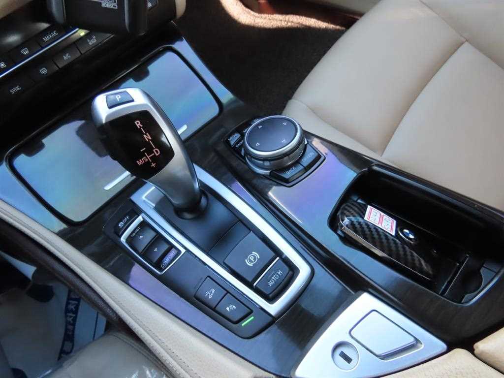 BMW 5 Series 2015 Negro - Importación desde Corea - HF Imports Iquique - Foto 15