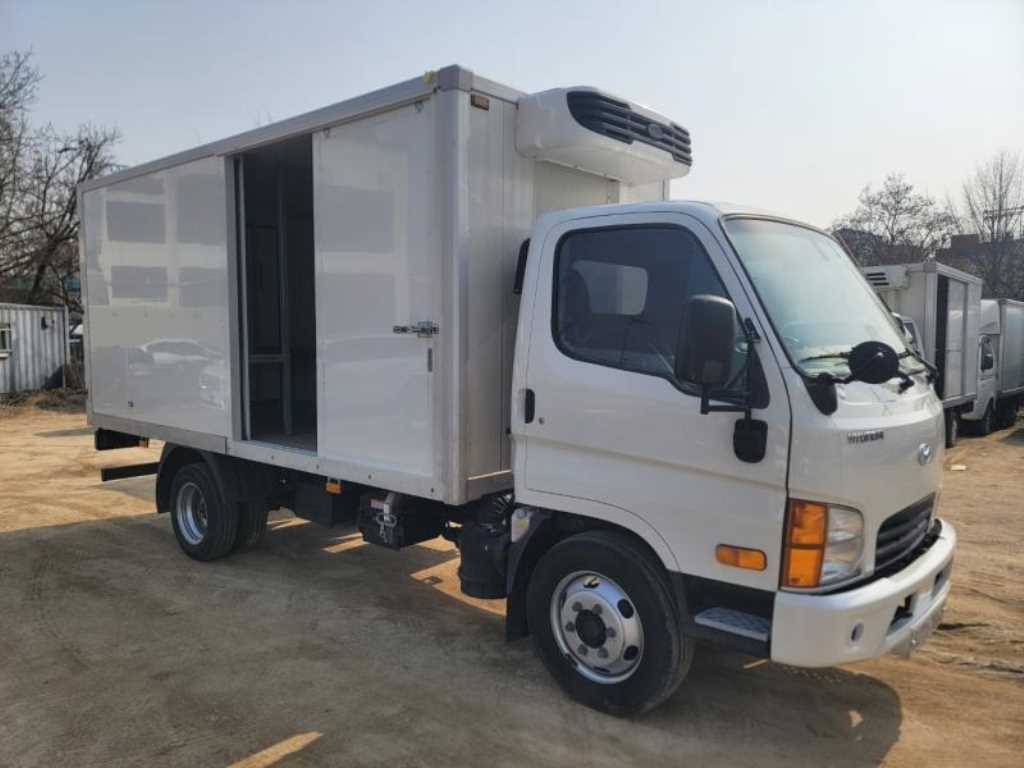medium and large cargo truck 2022 Blanco - Importación desde Corea - HF Imports Iquique - Foto 17