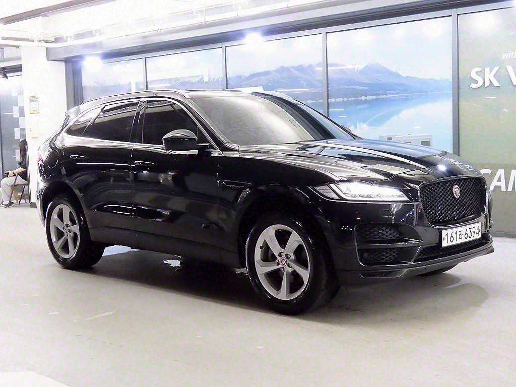 Jaguar F-PACE