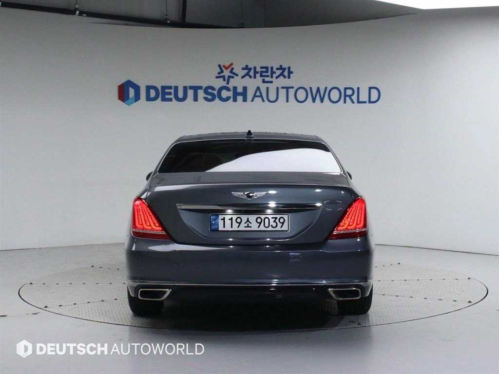 Genesis EQ900 - Vista 4