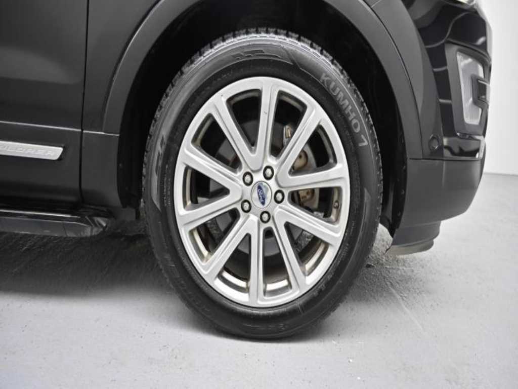 Ford Explorer - Vista 5