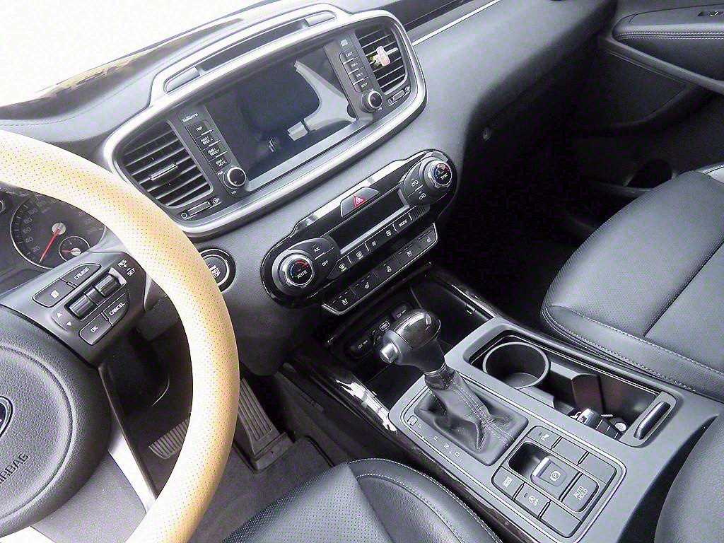 KIA Sorento - Vista 11