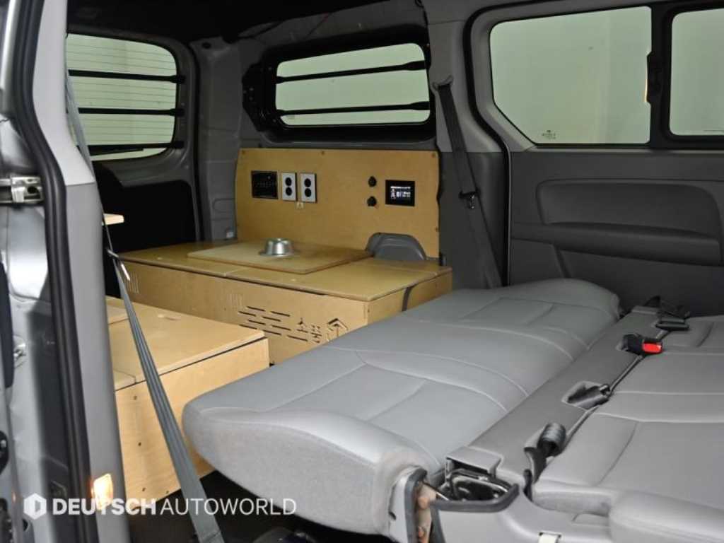 HYUNDAI Starex - Vista 12