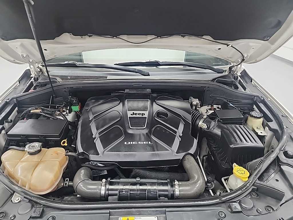 Jeep Cherokee - Vista 5