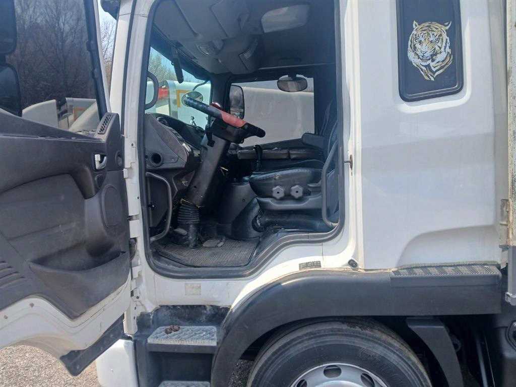 medium and large cargo Cargo - Vista 11