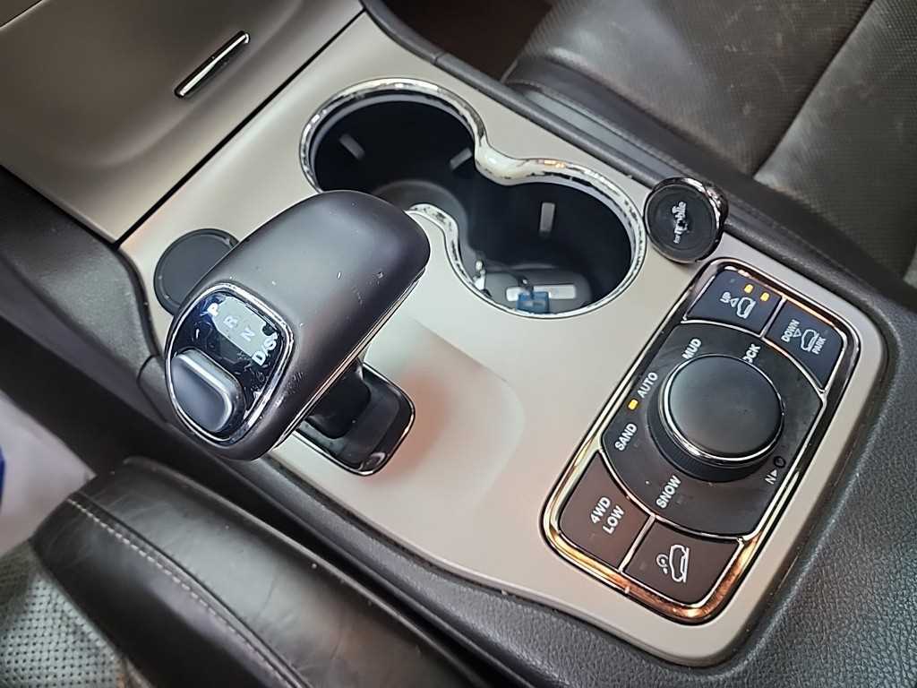 Jeep Cherokee - Vista 8