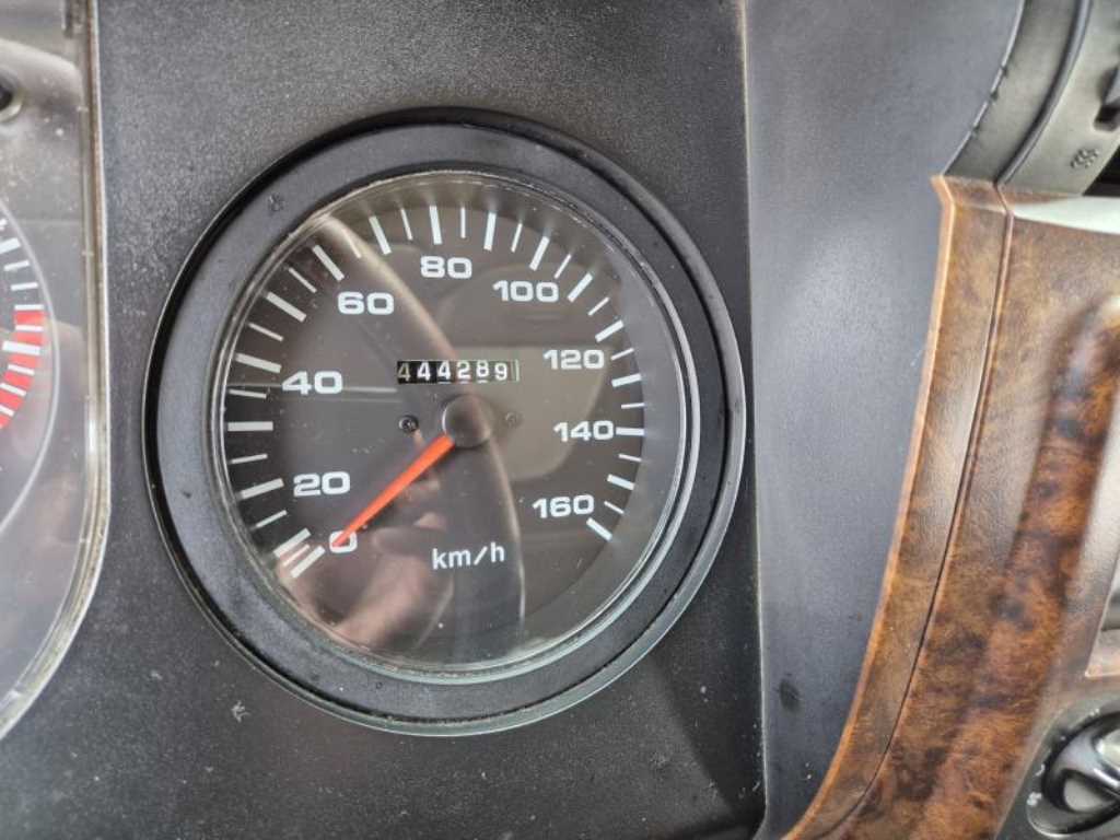 medium and large cargo truck - Vista 11