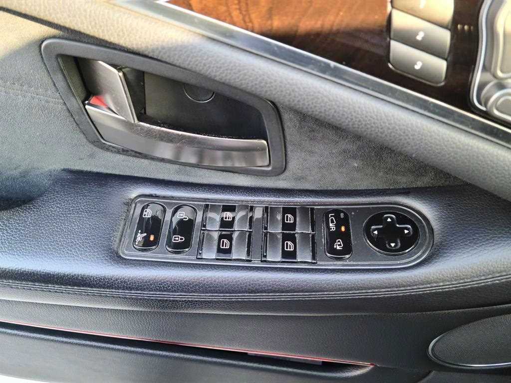 Ssangyong Chairman - Vista 12