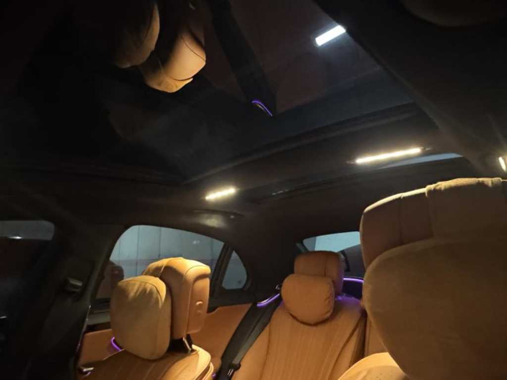 Mercedes Benz S Class - Vista 10
