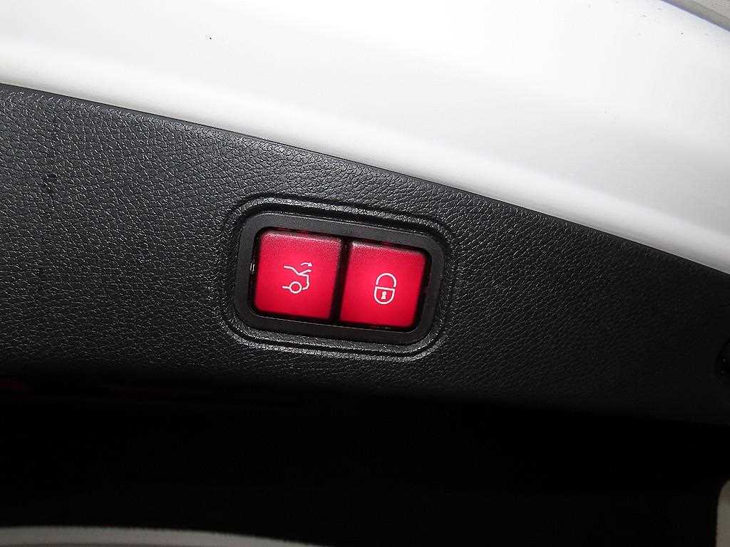 Mercedes Benz E class 2019 Negro - Importación desde Corea - HF Imports Iquique - Foto 17