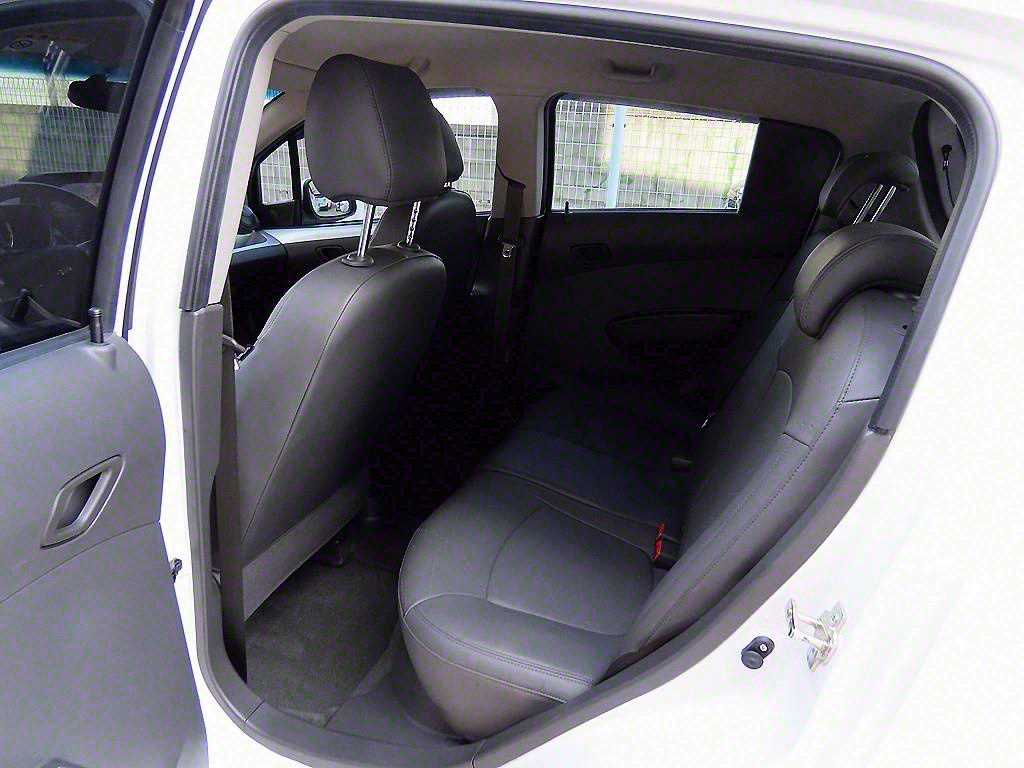 Chevrolet Spark - Vista 6