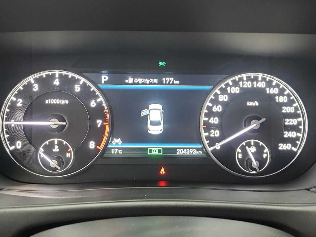 Genesis EQ900 - Vista 6