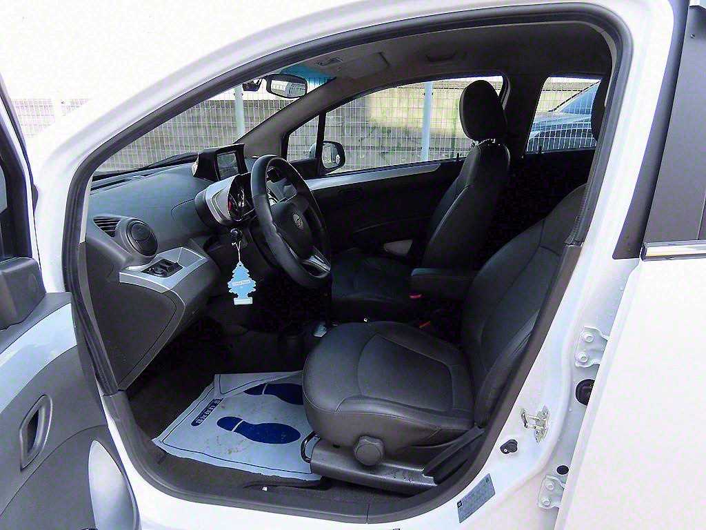 Chevrolet Spark - Vista 5