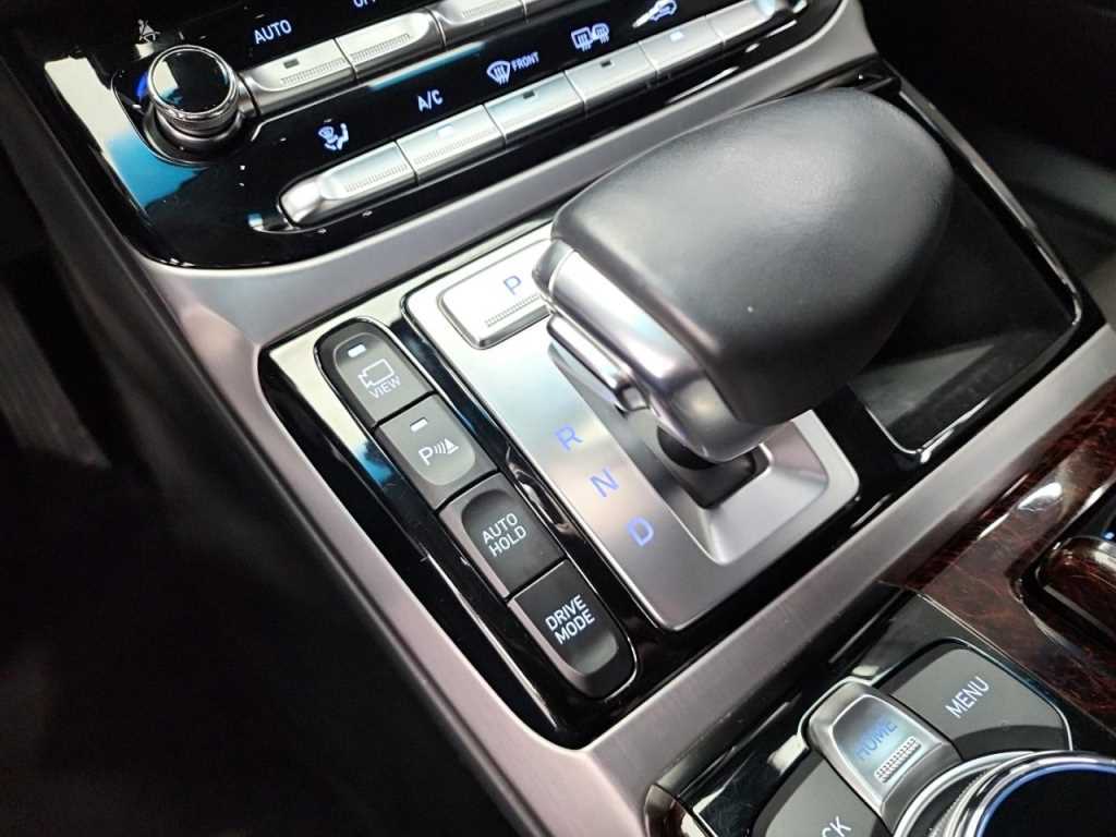 Genesis EQ900 - Vista 8