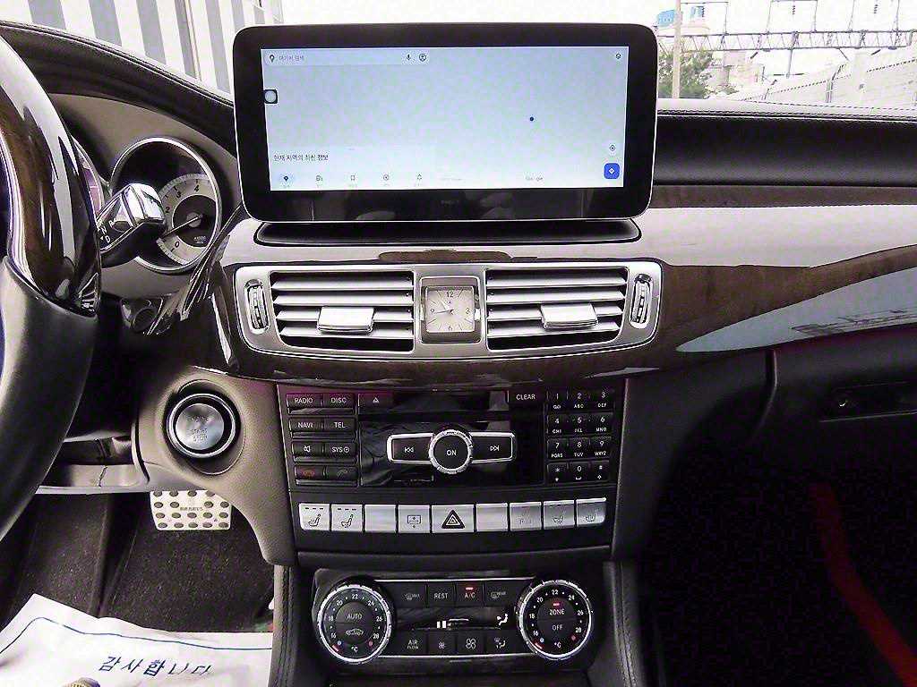 Mercedes Benz CLS Class 2012 Negro - Importación desde Corea - HF Imports Iquique - Foto 13