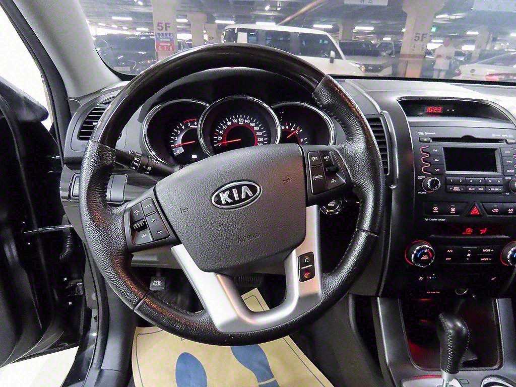 KIA Sorento - Vista 9