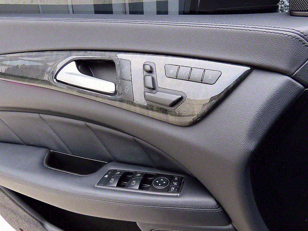 Mercedes Benz CLS Class - Vista 12