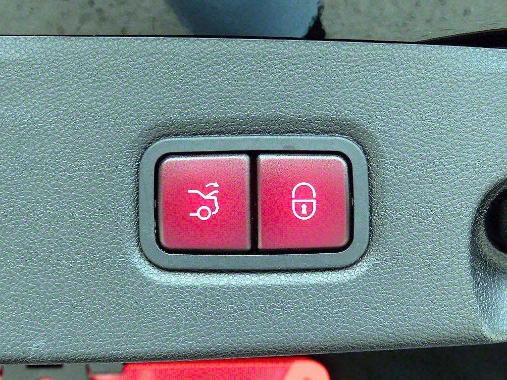 Mercedes Benz CLS Class 2012 Negro - Importación desde Corea - HF Imports Iquique - Foto 16