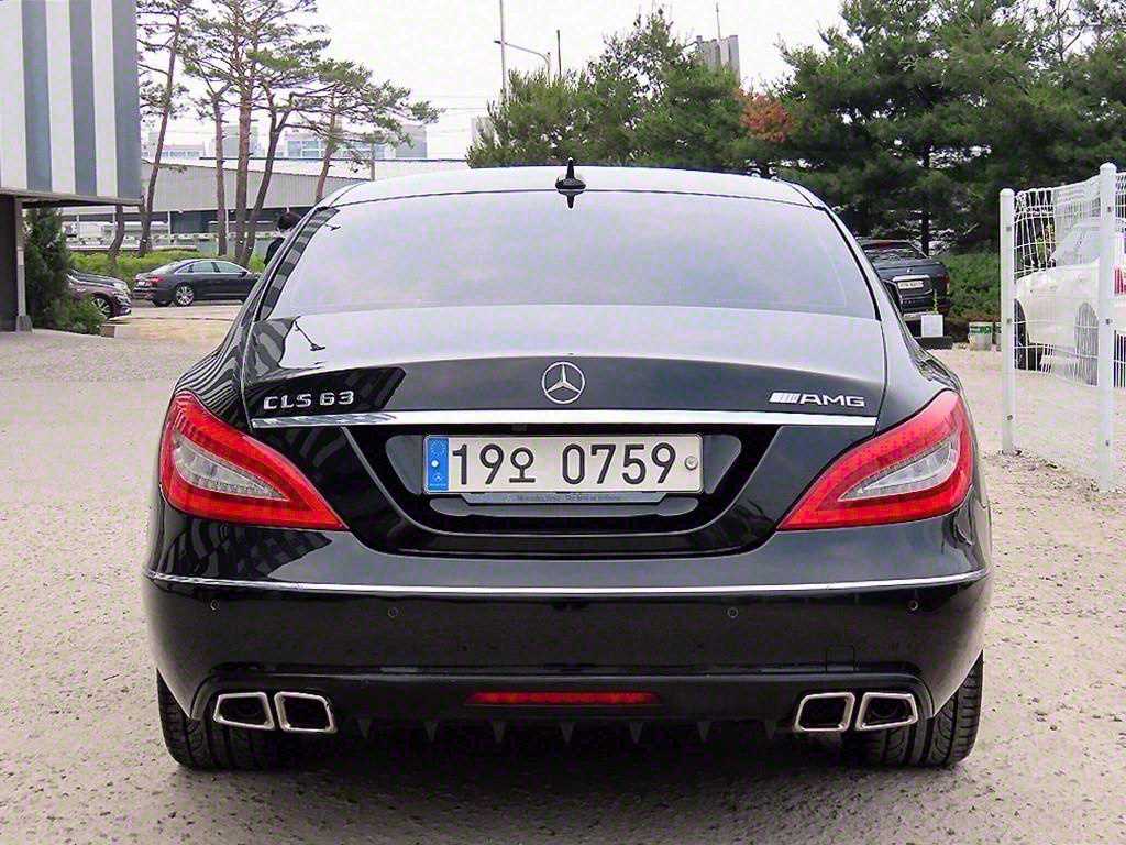 Mercedes Benz CLS Class - Vista 4