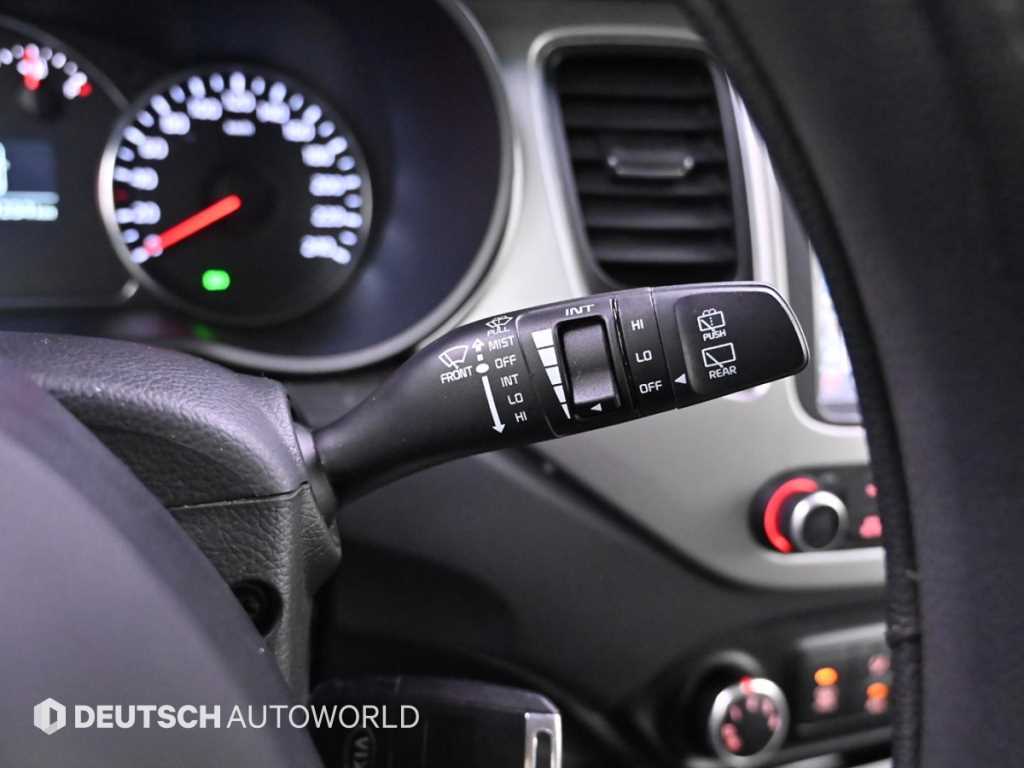 KIA Carens - Vista 12