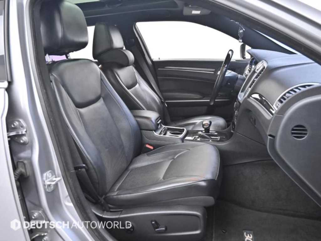 Chrysler 300C - Vista 10