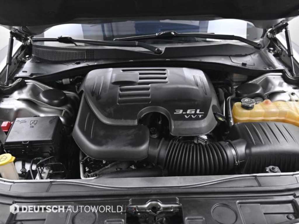 Chrysler 300C - Vista 6