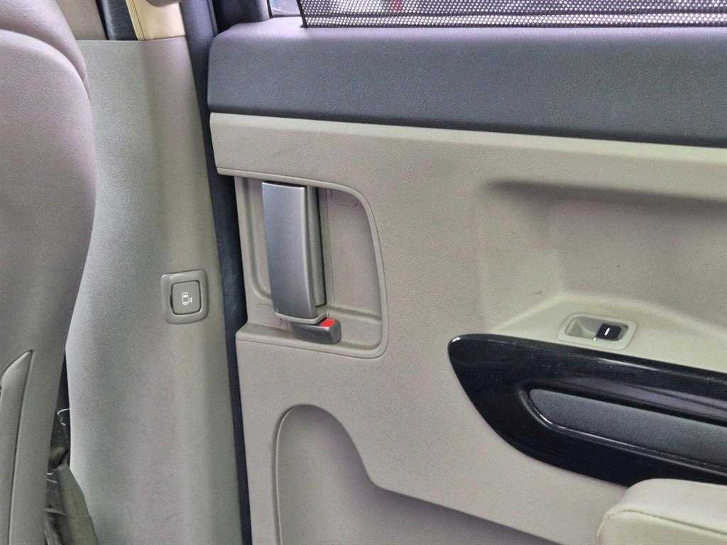 KIA Carnival 2018 Negro - Importación desde Corea - HF Imports Iquique - Foto 14