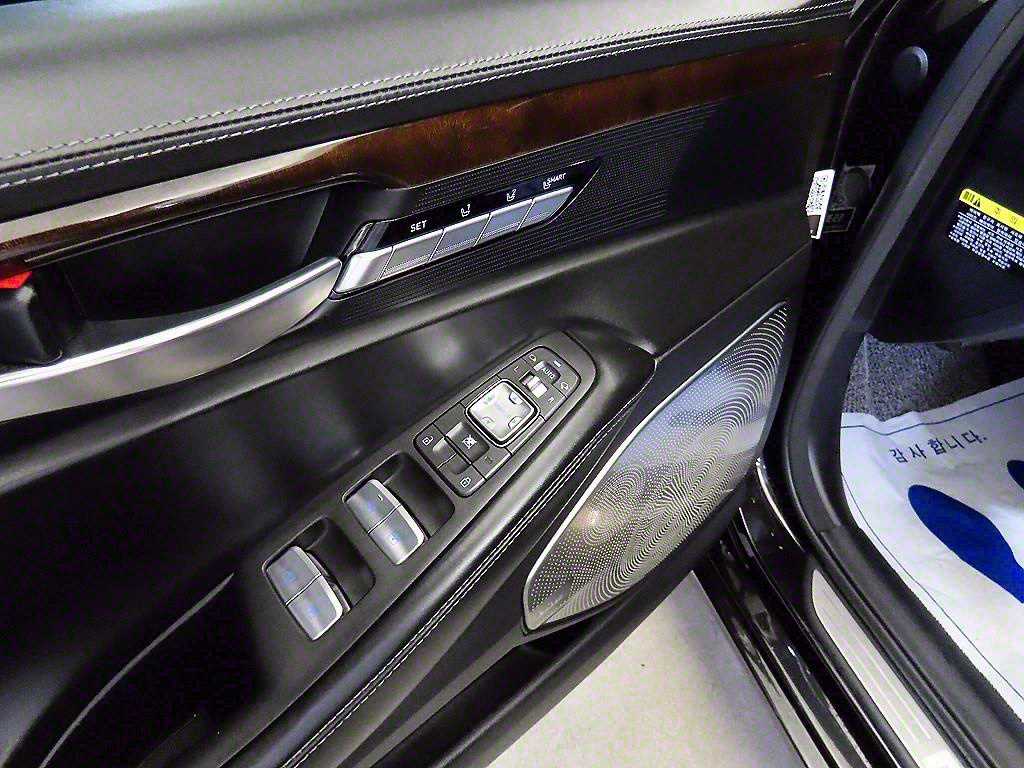 Genesis EQ900 2018 Negro - Importación desde Corea - HF Imports Iquique - Foto 13