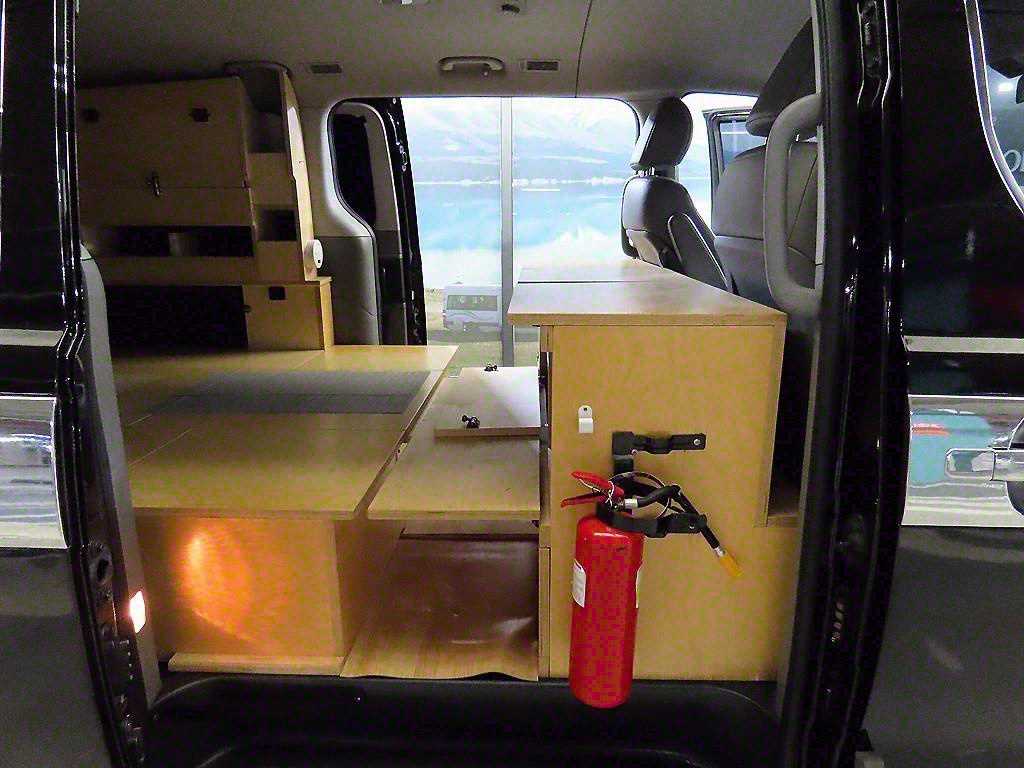 HYUNDAI Starex - Vista 7