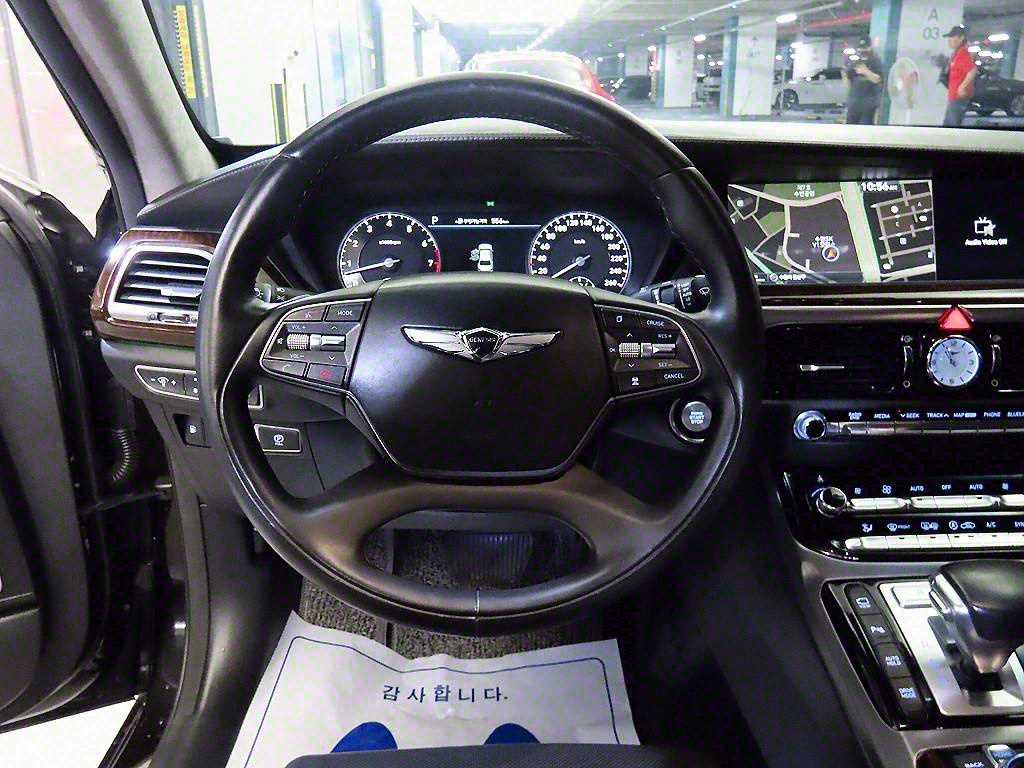 Genesis EQ900 - Vista 8