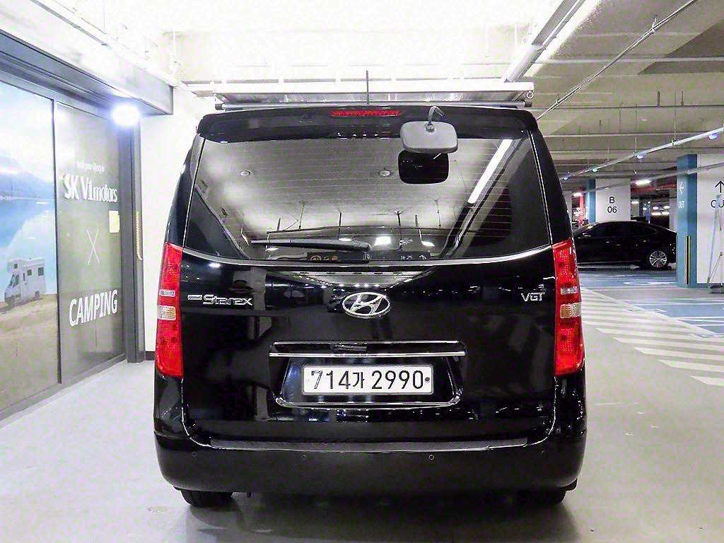 HYUNDAI Starex - Vista 5